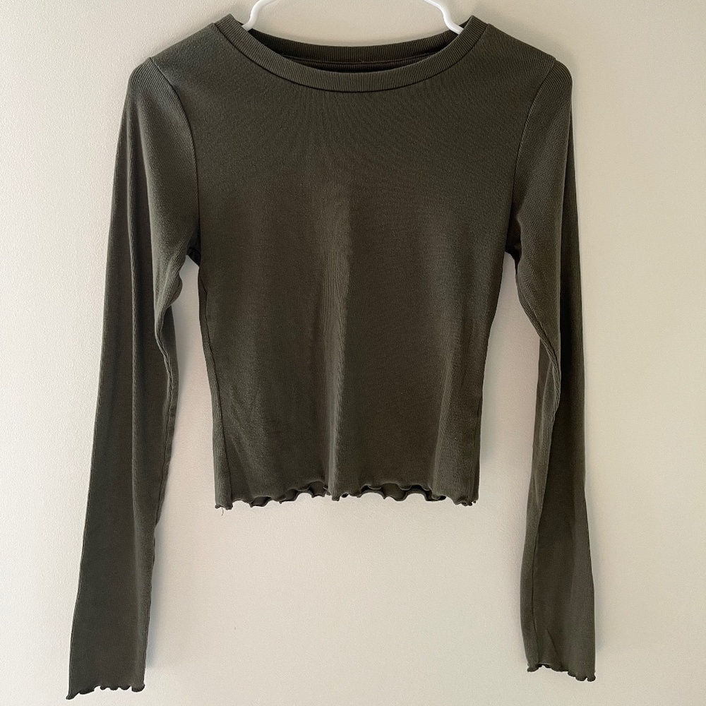 Aeropostale Green Long Sleeve Shrunken Tee Size S